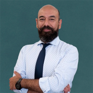 card-academics-image