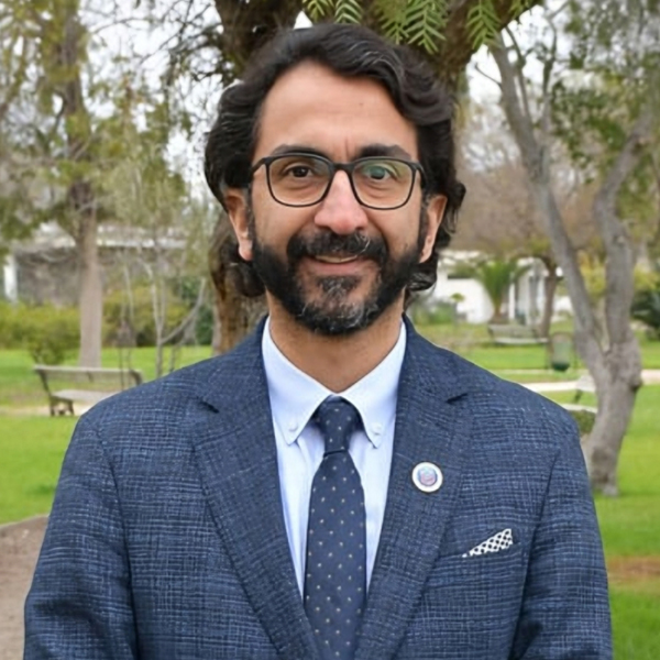 card-academics-image