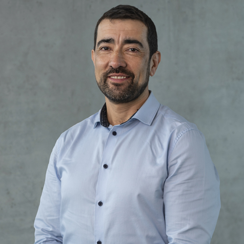 card-academics-image