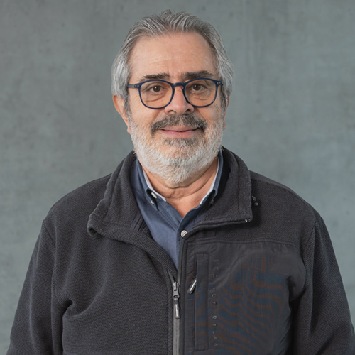 card-academics-image